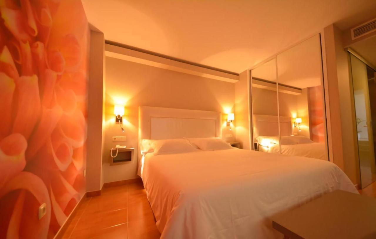 Hotel Jucamar Cangas do Morrazo Exterior photo