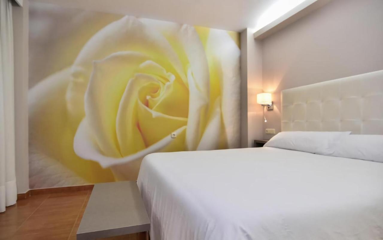 Hotel Jucamar Cangas do Morrazo Exterior photo