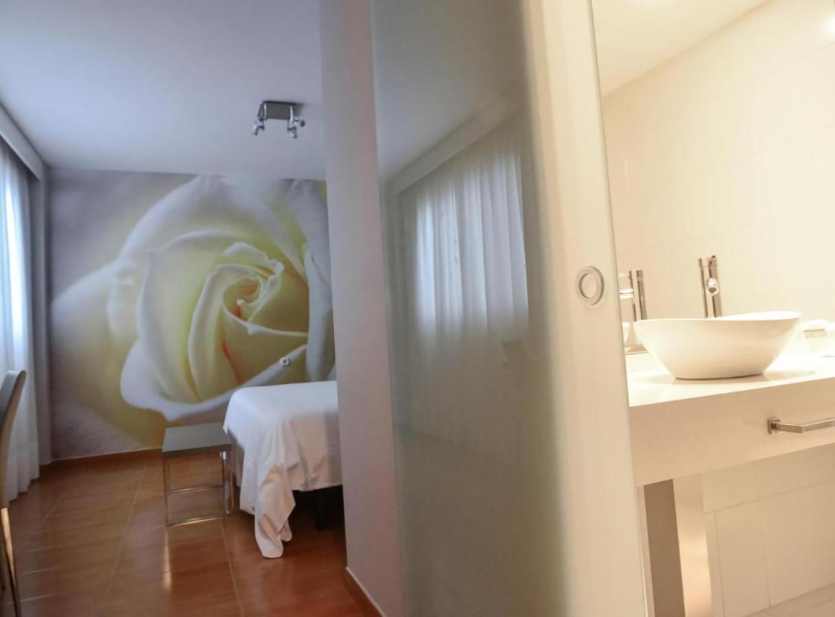 Hotel Jucamar Cangas do Morrazo Exterior photo
