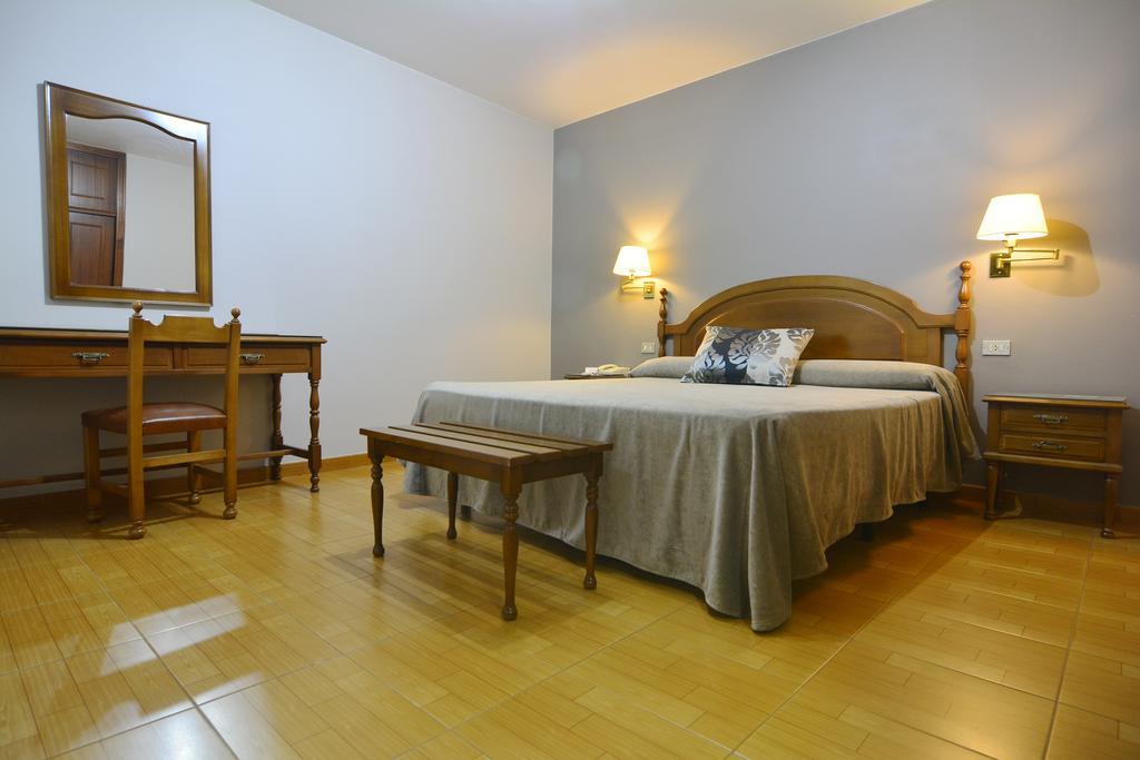 Hotel Jucamar Cangas do Morrazo Exterior photo