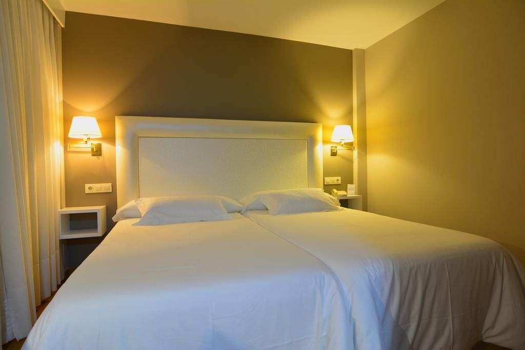 Hotel Jucamar Cangas do Morrazo Exterior photo
