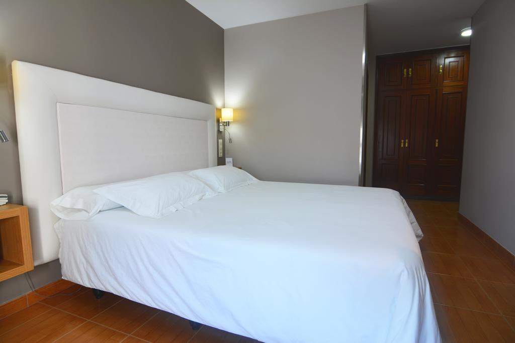 Hotel Jucamar Cangas do Morrazo Exterior photo