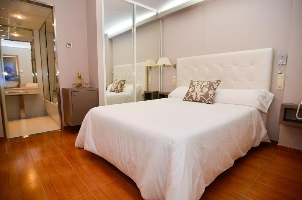 Hotel Jucamar Cangas do Morrazo Room photo