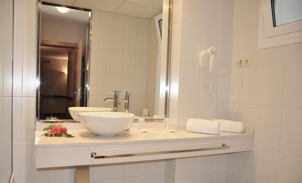 Hotel Jucamar Cangas do Morrazo Room photo
